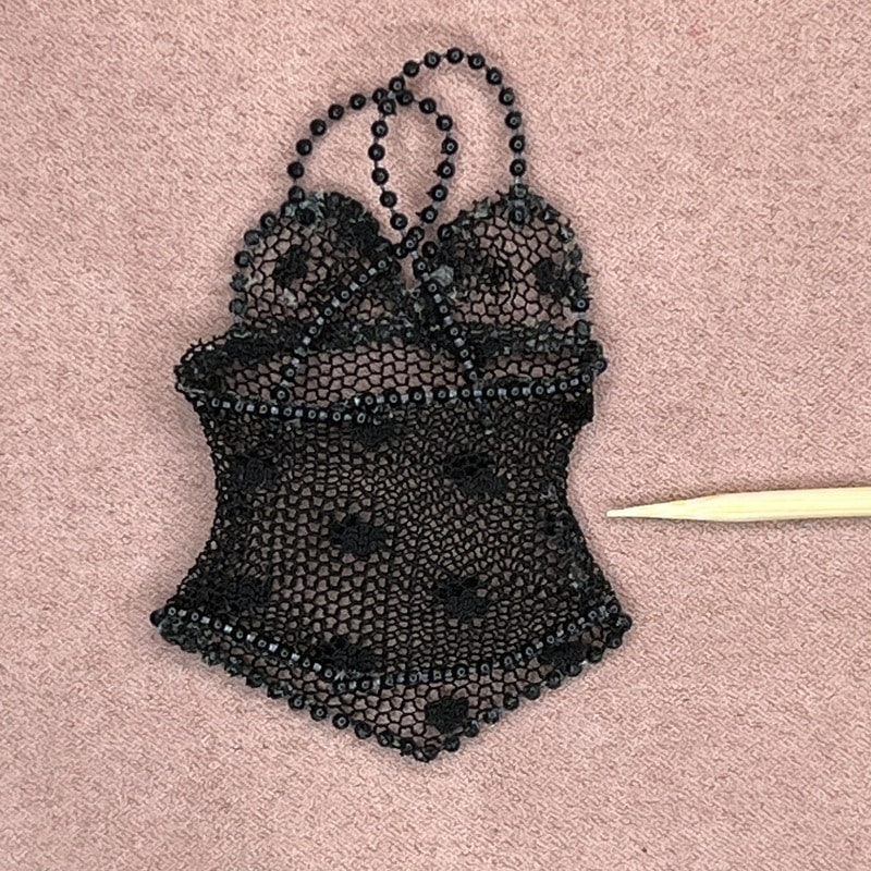 Sort miniature undertrøje med perler - Billede 3