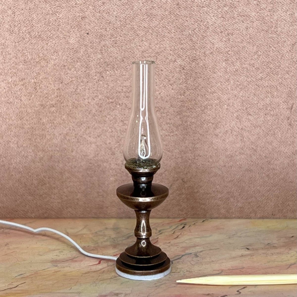 Petroleums bordlampe i kobber - Billede 2